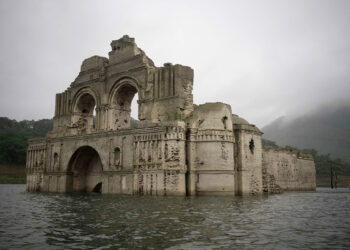 400-Year-Old Ancient Secret Revealed After Heavy Droughts Drain A Mexican Lake