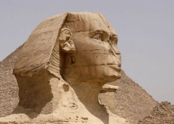 A New geological study shows that the great sphinx of Giza is 800,000 Years old