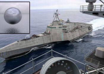 This Is Not Fake: USS NAVY Omaha’s Captured Footage Shows Spherical UFO Flying Around Before Diving Into Sea