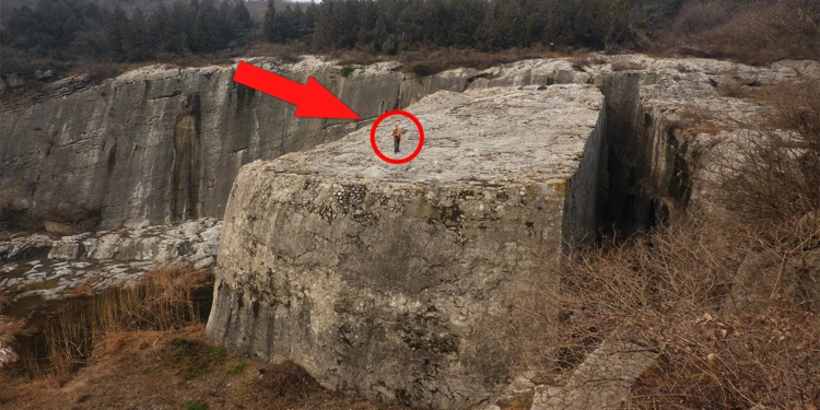 Ancient People Moved Giant Stones in Ancient Times