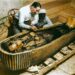 The discovery of Tutankhamun in color pictures, 1922