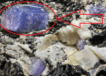Alien Mineral Harder Than Diamond was recently Found In Israel