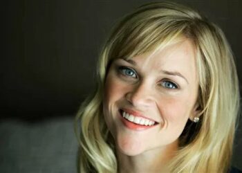 Blue-eyed humans have a single, common ancestor