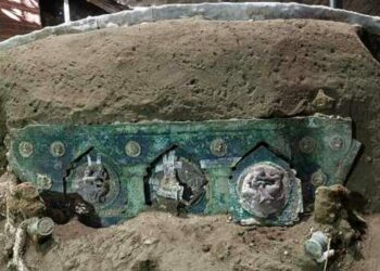 Archaeologists uncover ancient ceremonial chariot unearthed in Pompeii