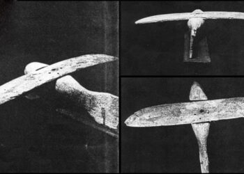 Model Aircraft Found In Egyptian Tomb