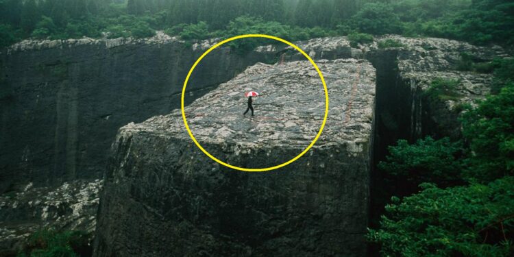 The Mysterious Origin Of The ‘Giant’ Ancient Megaliths At Yangshan Quarry