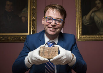 Plimpton 322 – The ancient Babylonian clay tablet that changed the history of maths